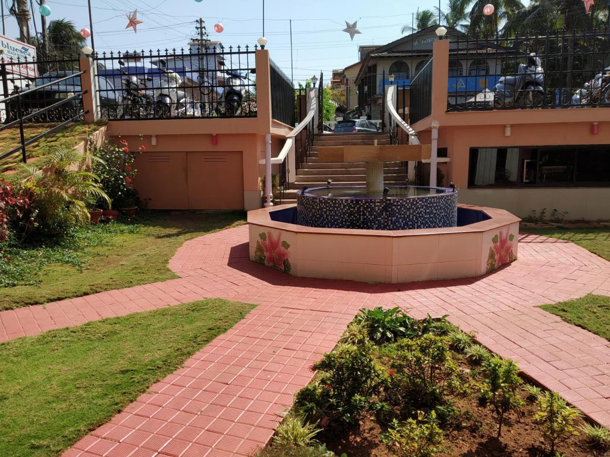 Bluesea Beach Resort Candolim Bagian luar foto